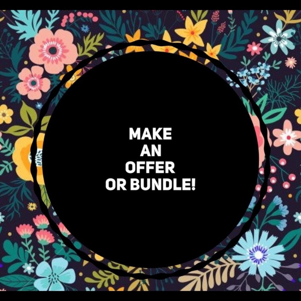 Come check out my closet! Make an offer poshers!